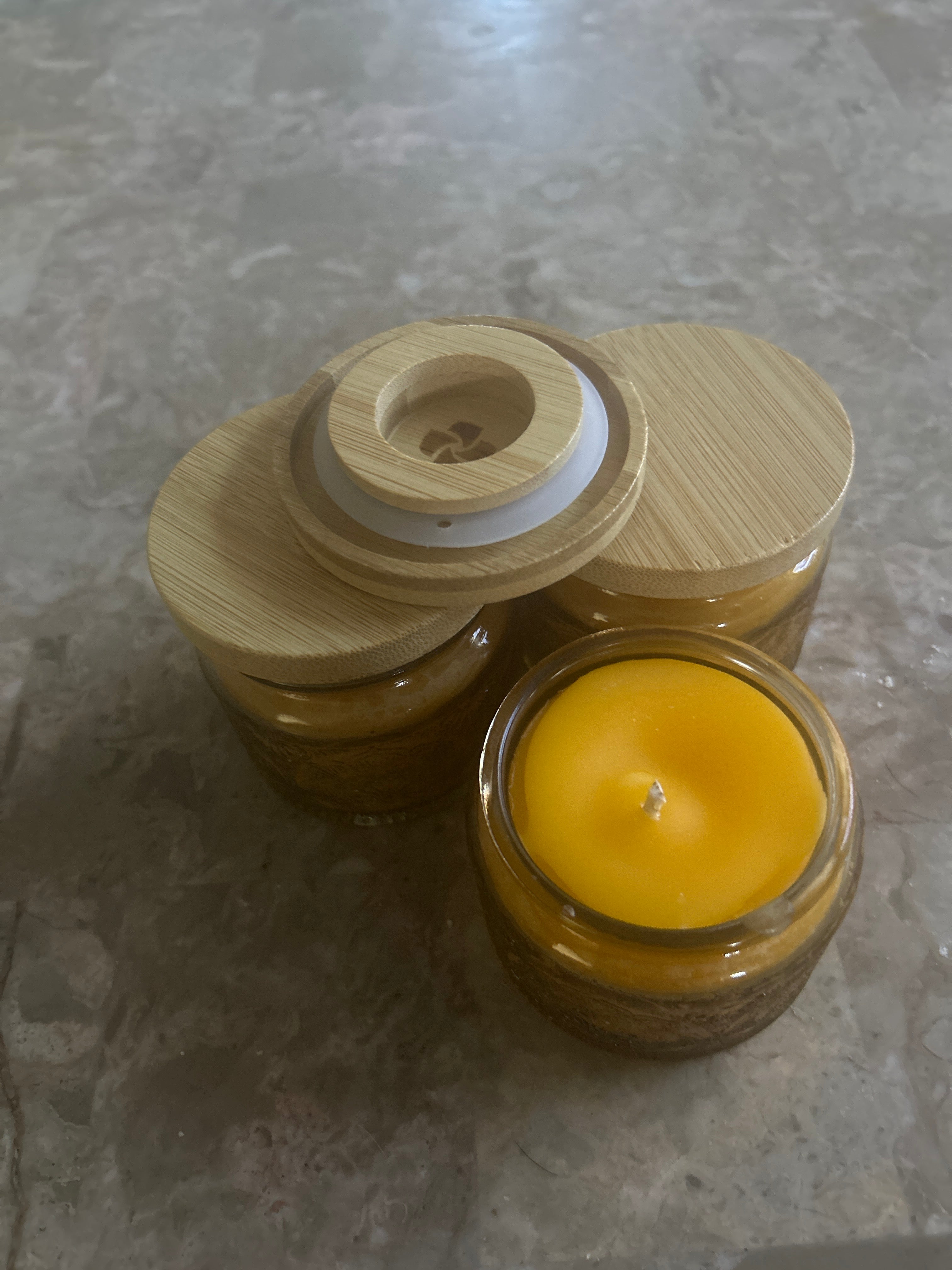 Bahama Beeswax 4 oz  Jar